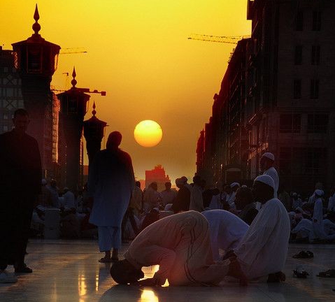 hub manusia dan Tuhan