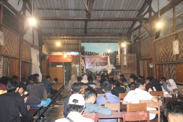 Bincang Publik, Dr Aji Dedi Mulawarman Giring Pemuda Membaca Indonesia di Tahun 2024 2