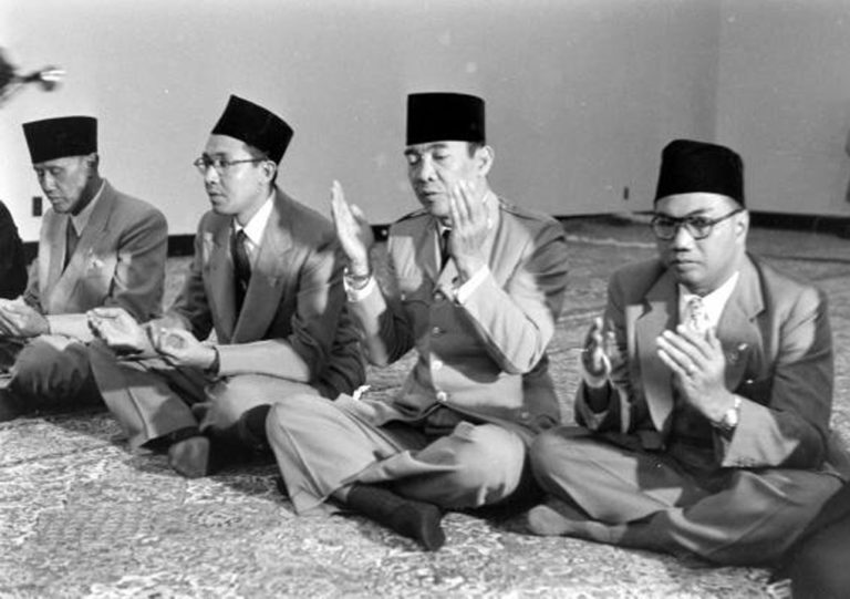 Rejuvenasi Islam ala Soekarno