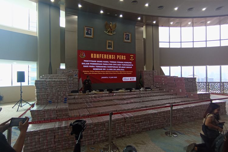 kejaksaan agung sita 11,8 triliun