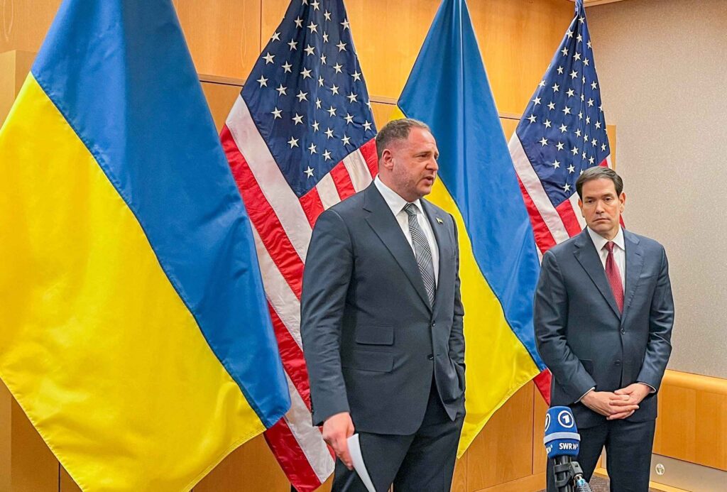 amerika dan rusia diskusi akhiri perang ukraina