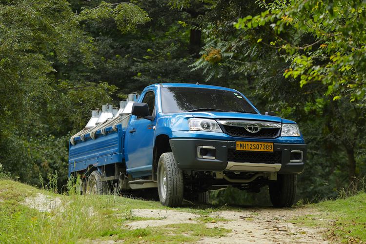 mobil pickup india agrinas pangan nusantara