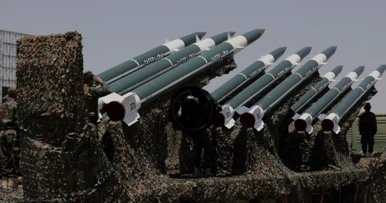 rudal-houthi-yaman-1283771884