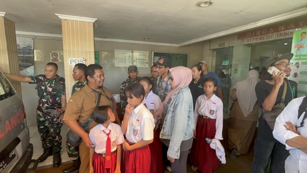 siswa di surabaya keracunan mbg